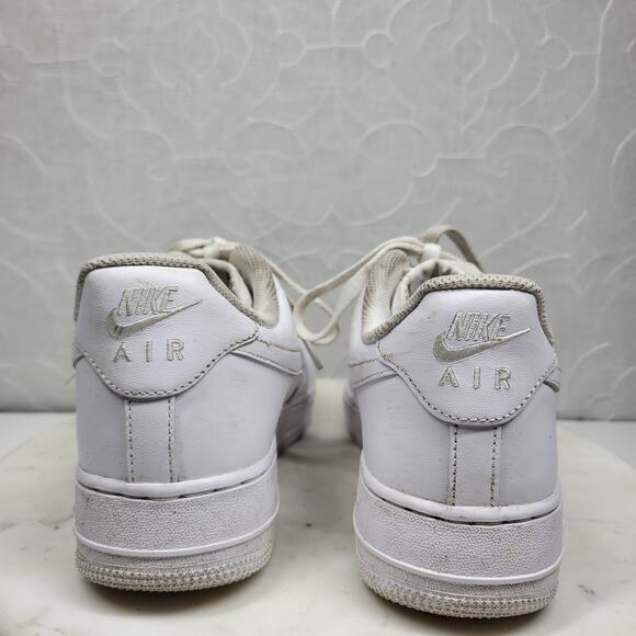 Nike Air Force 1 Low '07 Triple White CW2288-111 Men’s 9 Leather Sneakers - Picture 7 of 13